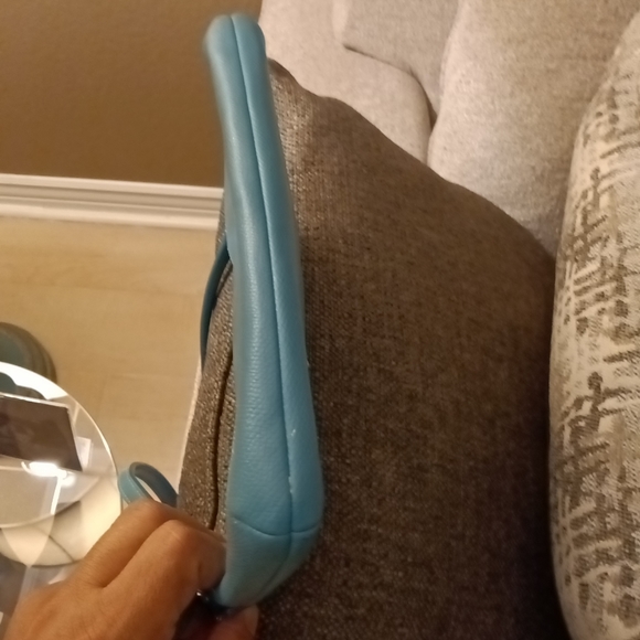 Coach - Picture 9 of 16